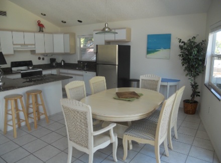 Fern Cottage - Anna Maria Island,FL - Dining Area