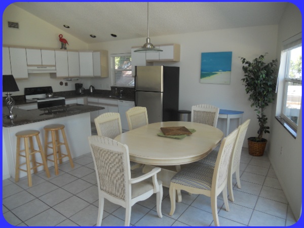 Fern Cottage - Anna Maria Island,FL - Dining Area